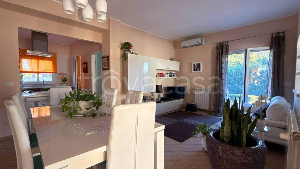 casa indipendente in vendita a Siracusa in zona Centro Città