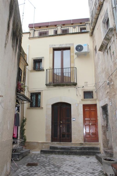 appartamento in vendita a Siracusa in zona Isola Ortigia
