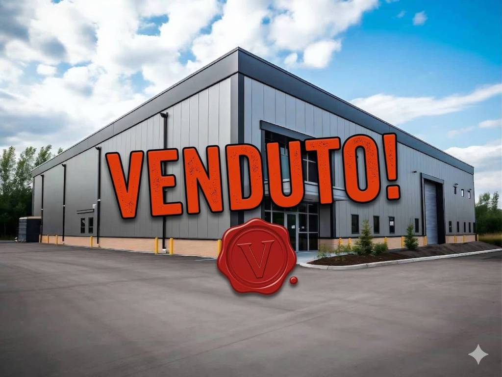 locale commerciale in vendita a Siracusa in zona Isola Ortigia