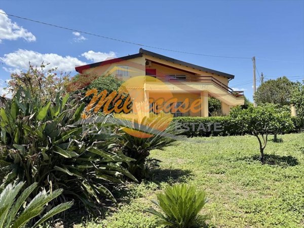 casa indipendente in vendita a Siracusa in zona Ognina