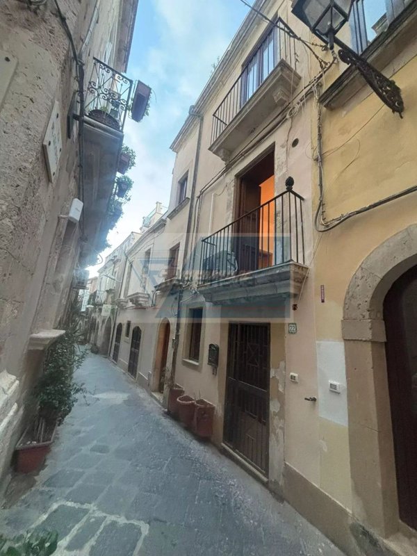 appartamento in vendita a Siracusa in zona Isola Ortigia