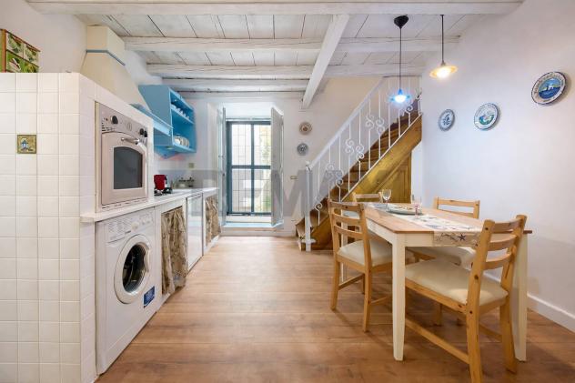 casa indipendente in vendita a Siracusa in zona Isola Ortigia