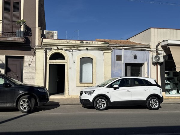 negozio in vendita a Siracusa in zona Cassibile