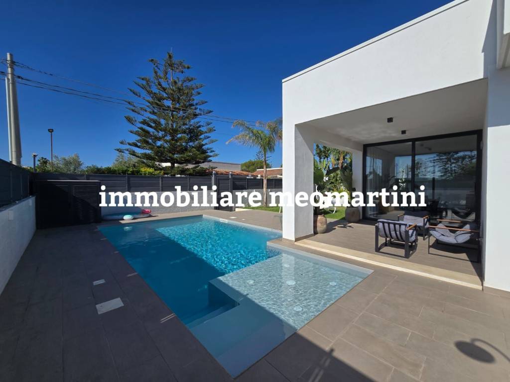 casa indipendente in vendita a Siracusa in zona Fontane Bianche