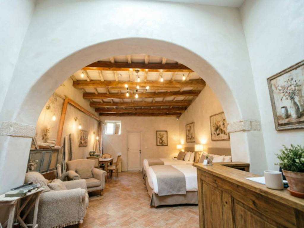 casa indipendente in vendita a Siracusa in zona Isola Ortigia