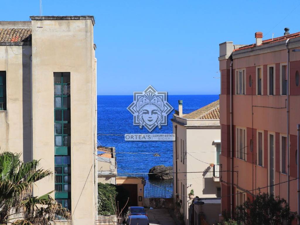 intera palazzina in vendita a Siracusa in zona Centro Città