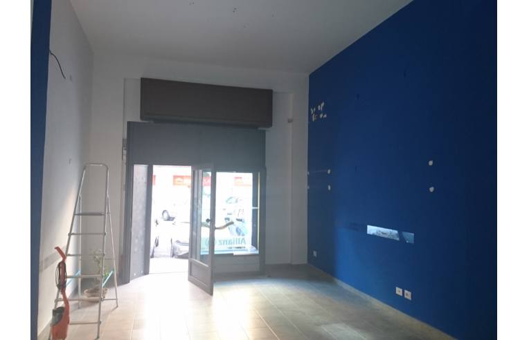locale commerciale in vendita a Siracusa in zona Centro Città