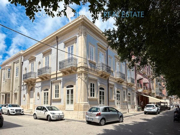 appartamento in vendita a Siracusa in zona Borgata