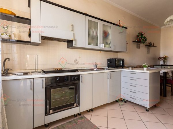 appartamento in vendita a Siracusa in zona Borgata