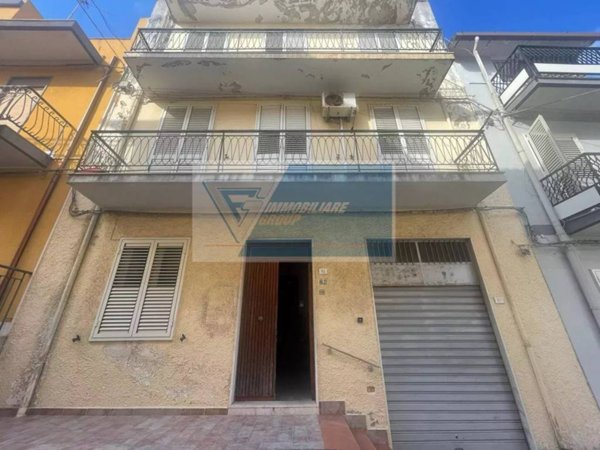 casa indipendente in vendita a Siracusa in zona Borgata