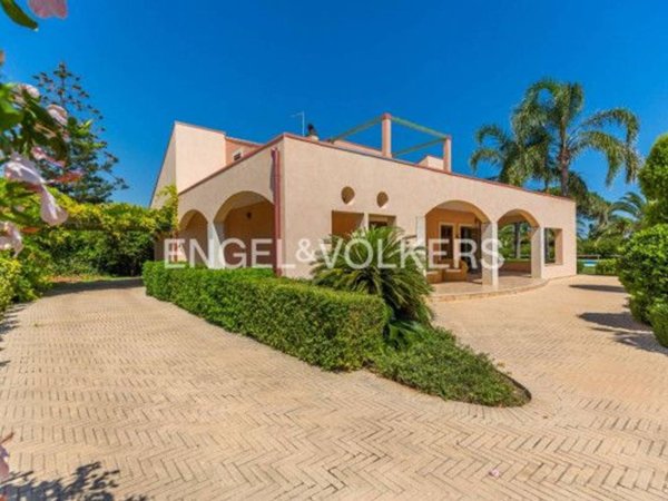 casa indipendente in vendita a Siracusa in zona Ognina