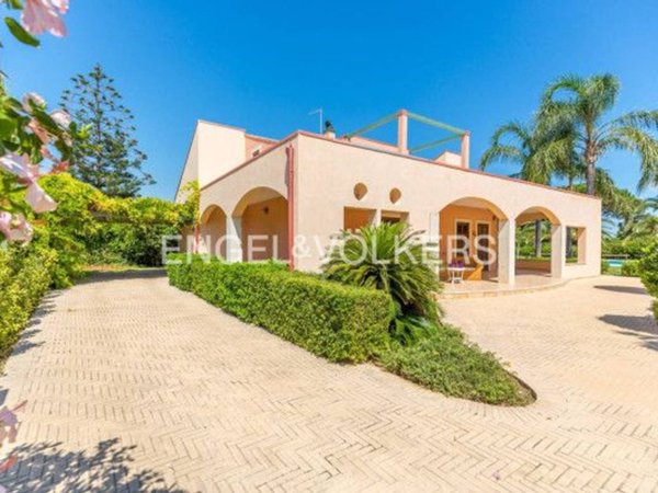casa indipendente in vendita a Siracusa in zona Ognina
