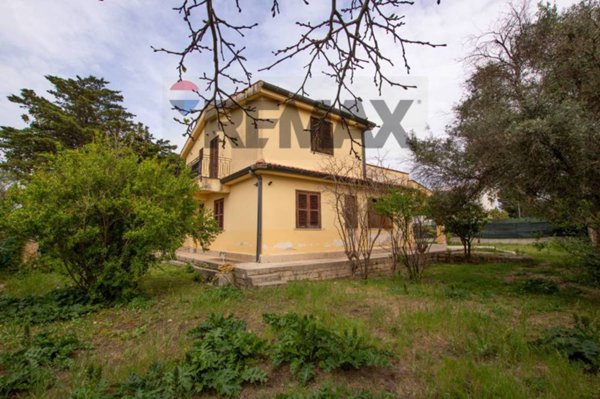 casa indipendente in vendita a Siracusa in zona Centro Città