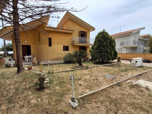 casa indipendente in vendita a Siracusa in zona Fontane Bianche