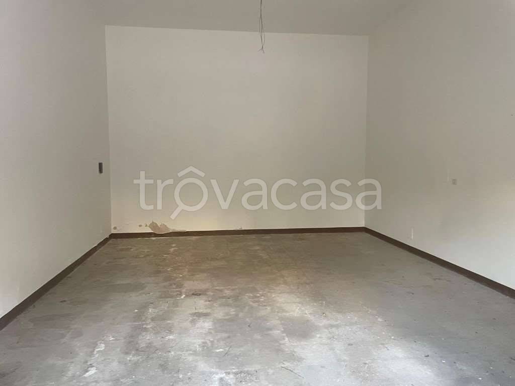 locale di sgombero in vendita a Siracusa