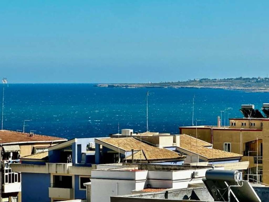 appartamento in vendita a Siracusa in zona Grottasanta