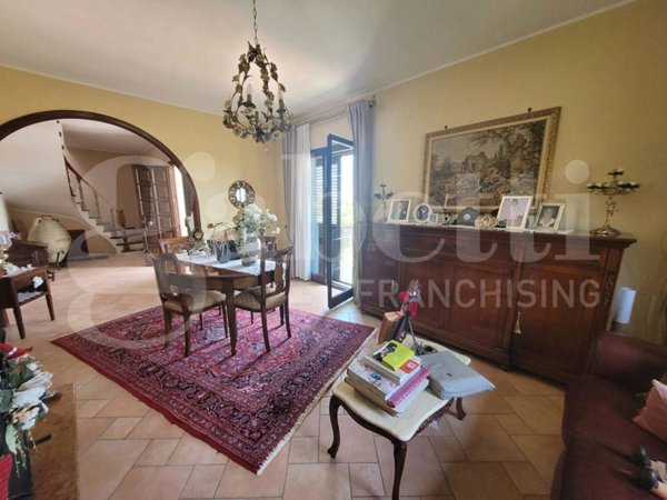 casa indipendente in vendita a Siracusa in zona Belvedere