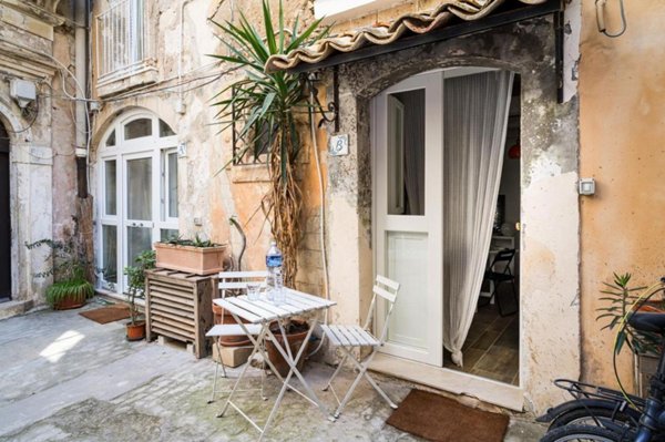 appartamento in vendita a Siracusa in zona Isola Ortigia