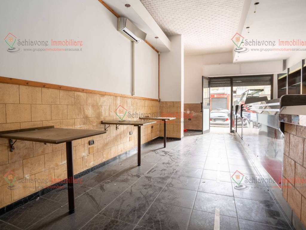 negozio in vendita a Siracusa in zona Centro Città