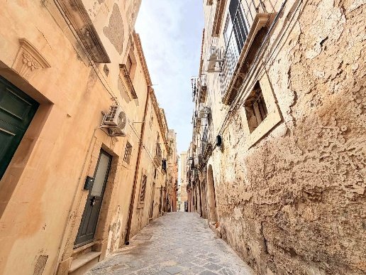 appartamento in vendita a Siracusa in zona Isola Ortigia