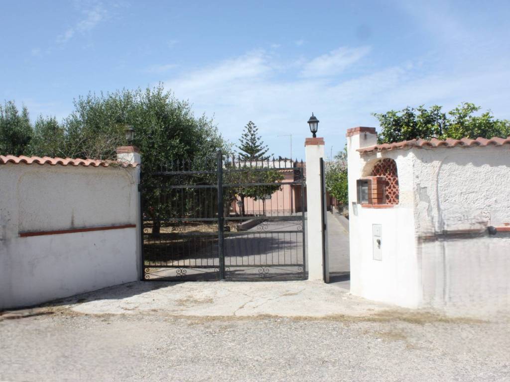 casa indipendente in vendita a Siracusa in zona Isola / Plemmirio