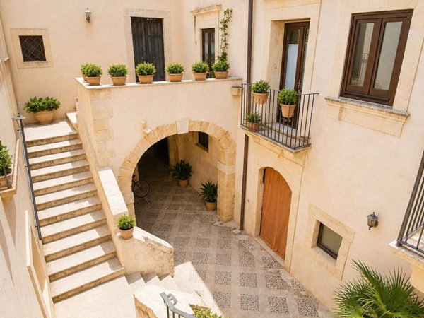 appartamento in vendita a Siracusa in zona Isola Ortigia