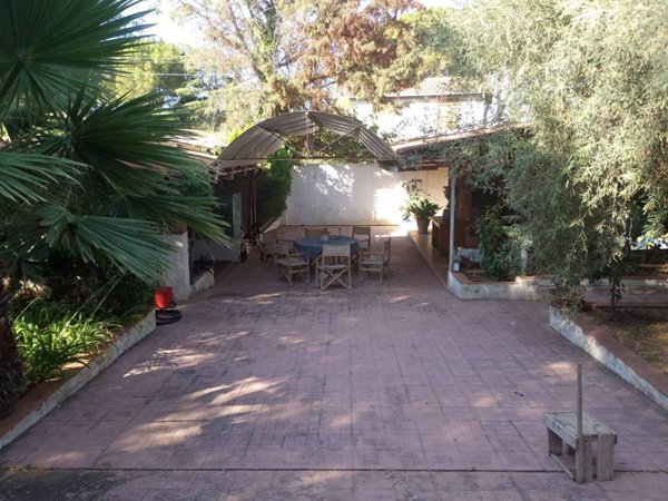 casa indipendente in vendita a Siracusa in zona Fontane Bianche