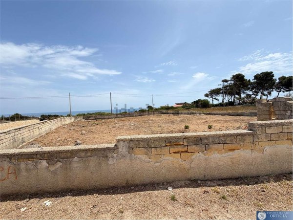 casa indipendente in vendita a Siracusa in zona Isola / Plemmirio