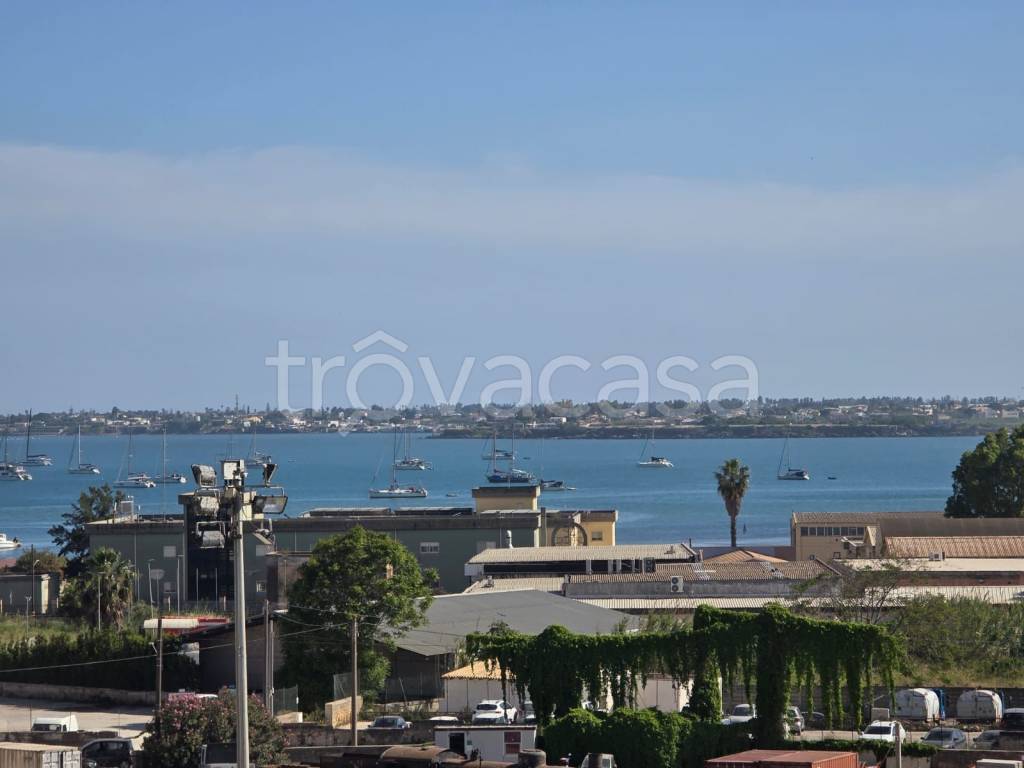 appartamento in vendita a Siracusa in zona Borgata