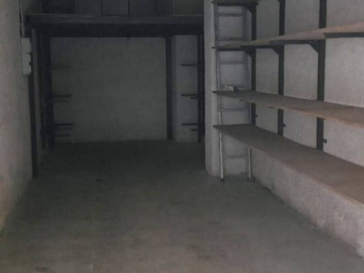 negozio in vendita a Siracusa in zona Grottasanta