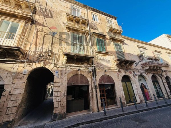 appartamento in vendita a Siracusa in zona Isola Ortigia