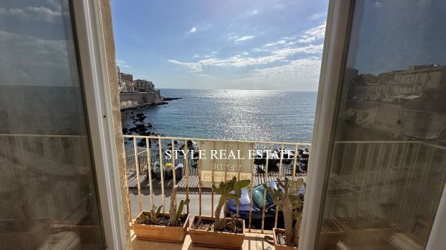appartamento in vendita a Siracusa in zona Isola Ortigia