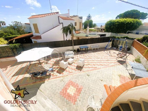 casa indipendente in vendita a Siracusa in zona Fontane Bianche