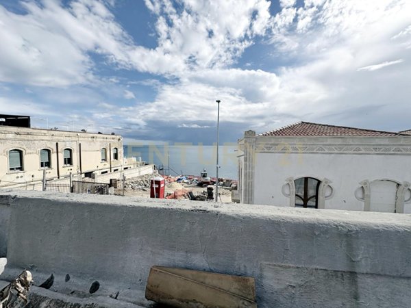 appartamento in vendita a Siracusa in zona Borgata