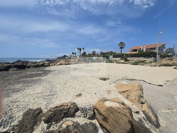 casa indipendente in vendita a Siracusa in zona Isola / Plemmirio