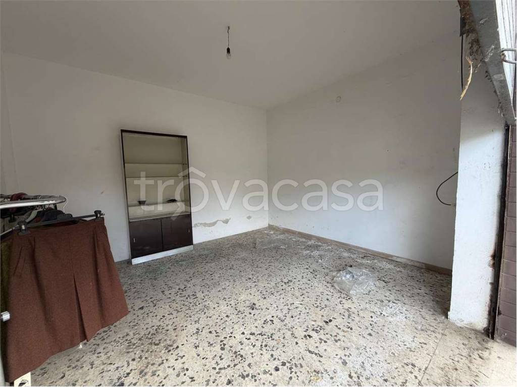 locale di sgombero in vendita a Siracusa