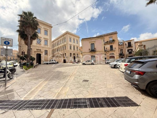 appartamento in vendita a Siracusa in zona Isola Ortigia
