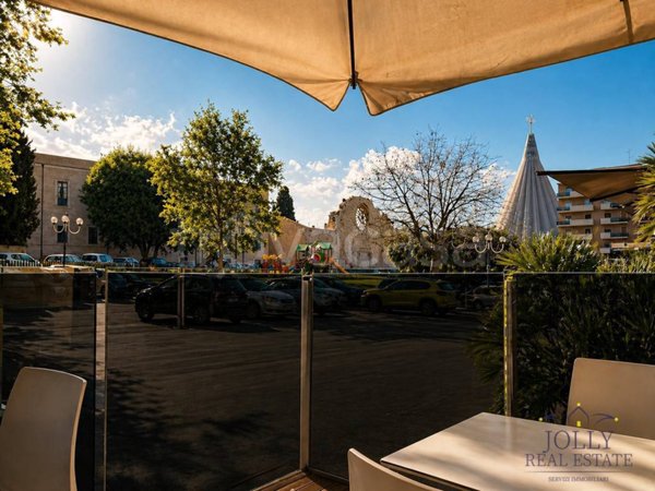 negozio in vendita a Siracusa in zona Centro Città