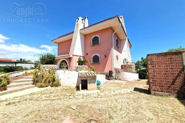 casa indipendente in vendita a Siracusa in zona Ognina