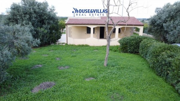 casa indipendente in vendita a Siracusa in zona Targia
