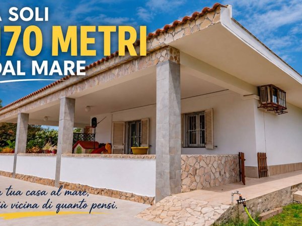 casa indipendente in vendita a Siracusa in zona Fontane Bianche