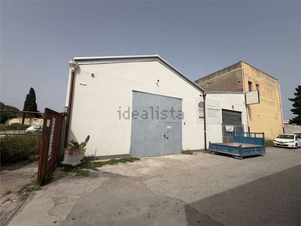 locale di sgombero in vendita a Siracusa