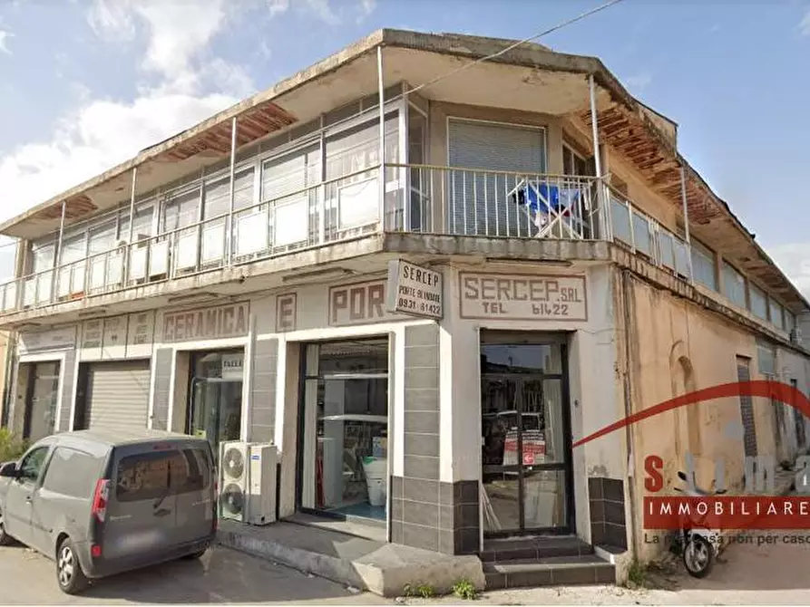 negozio in vendita a Siracusa in zona Borgata