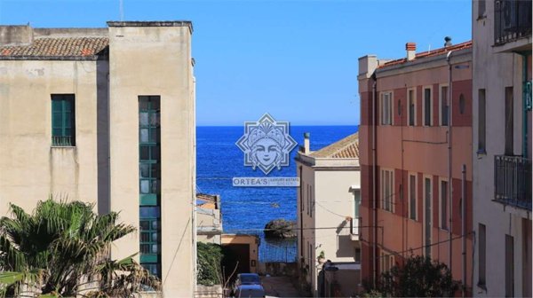 negozio in vendita a Siracusa in zona Borgata