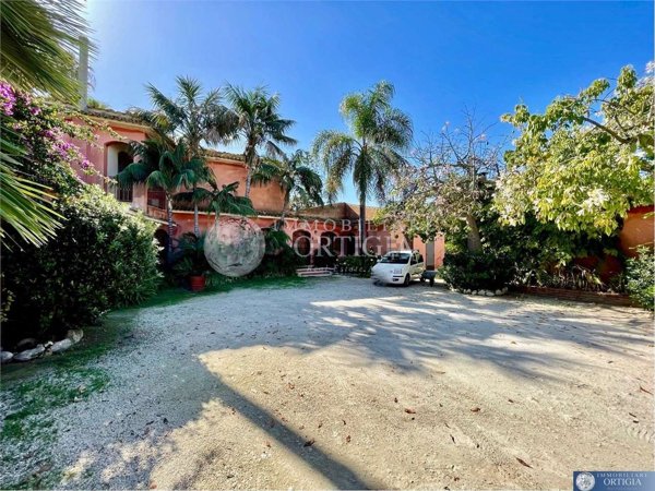 casa indipendente in vendita a Siracusa in zona Targia