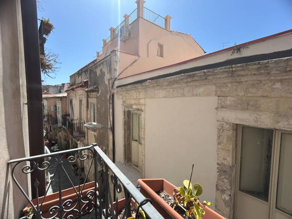 appartamento in vendita a Siracusa in zona Isola Ortigia