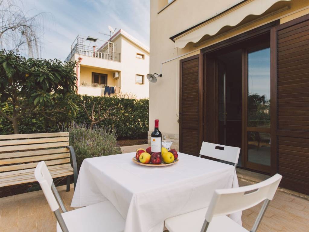 casa indipendente in vendita a Siracusa in zona Isola / Plemmirio