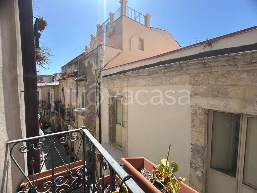 appartamento in vendita a Siracusa in zona Isola Ortigia