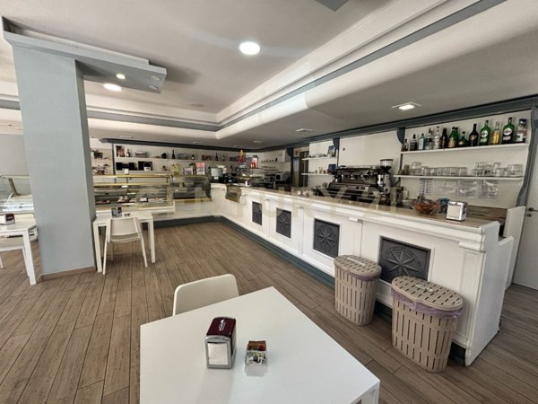negozio in vendita a Siracusa in zona Centro Città