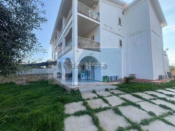 appartamento in vendita a Siracusa in zona Isola / Plemmirio